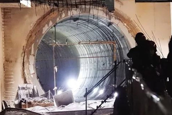 什么掘進(jìn)設(shè)備適合公路隧道施工，適合隧道掘進(jìn)的設(shè)備有哪些_隧道掘進(jìn)機(jī)